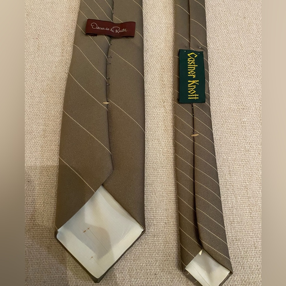 Vintage 80s OSCAR DE LA RENTA silk tie - Picture 2 of 2